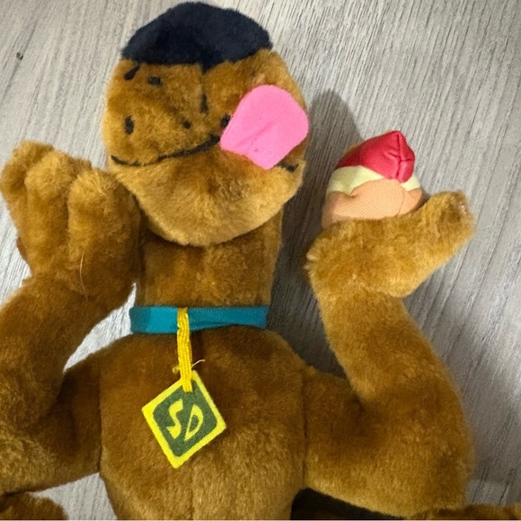 Vtg 90s Cartoon Network Scooby Doo Plush with Hot Dog Play By Play Toys 11” - Picture 7 of 10